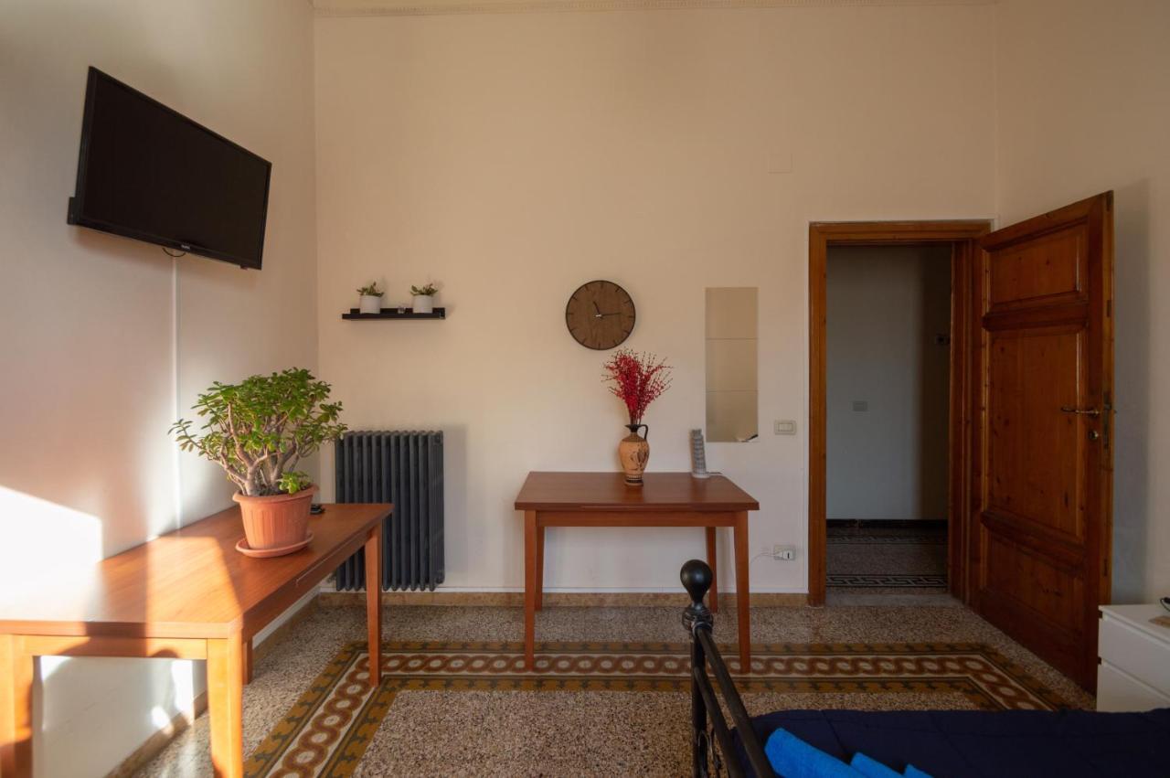 Bonanno Street Tower Free Parking Hotel Pisa Bagian luar foto